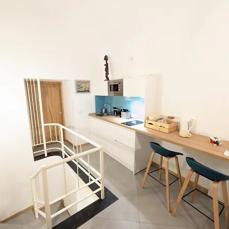 Il Tipo In The Heart Of Appartement