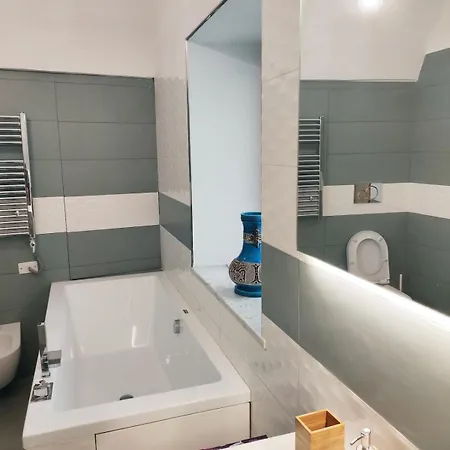 Apartment Il Tipo In The Heart Of Sorrento