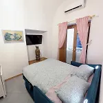 Il Tipo In The Heart Of דירה סורנטו